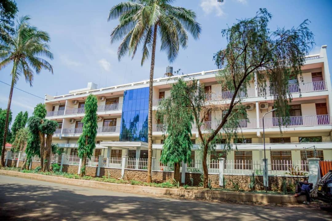 Kilimanjaro Crane Hotel Μόσι Εξωτερικό φωτογραφία