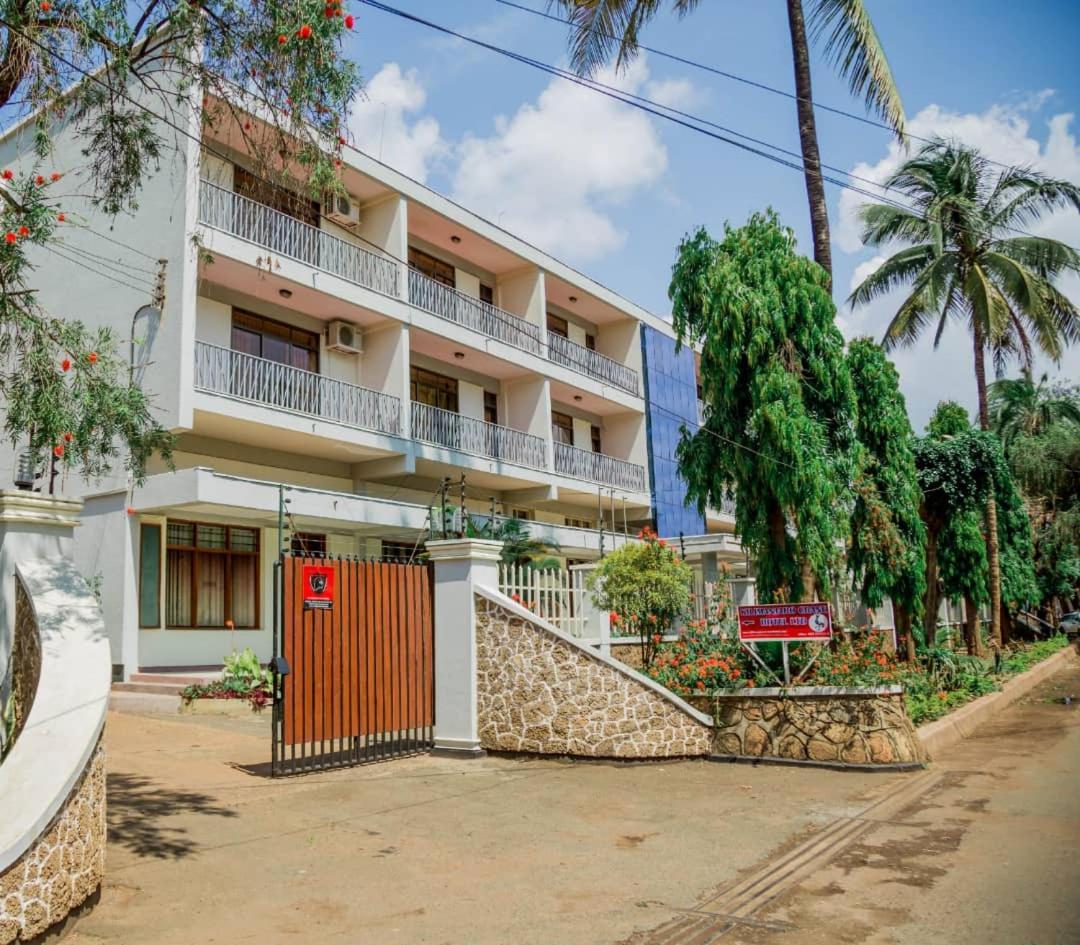 Kilimanjaro Crane Hotel Μόσι Εξωτερικό φωτογραφία