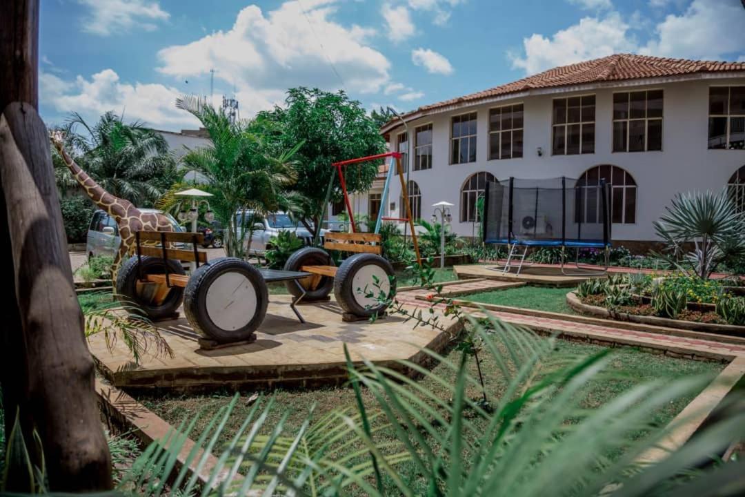 Kilimanjaro Crane Hotel Μόσι Εξωτερικό φωτογραφία